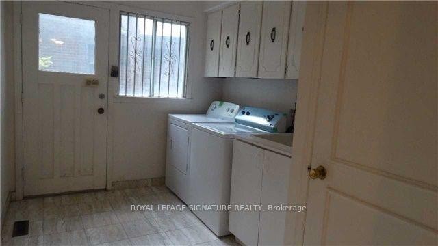 









10


Teagarden

Court,
Toronto,




ON
M2N 5Z9

