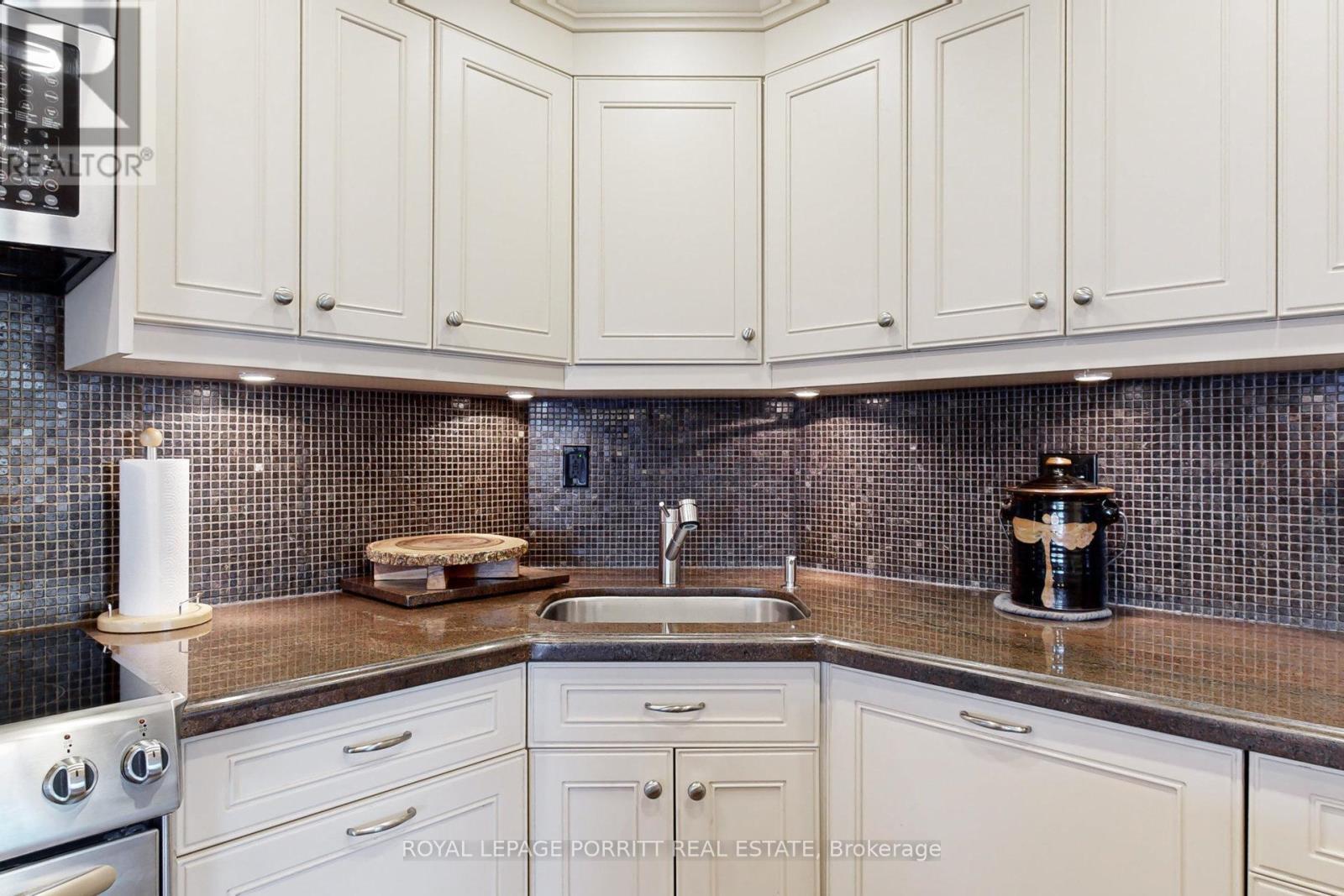 












#2005 - 1400 DIXIE ROAD

,
Mississauga,




Ontario
L5E3E1

