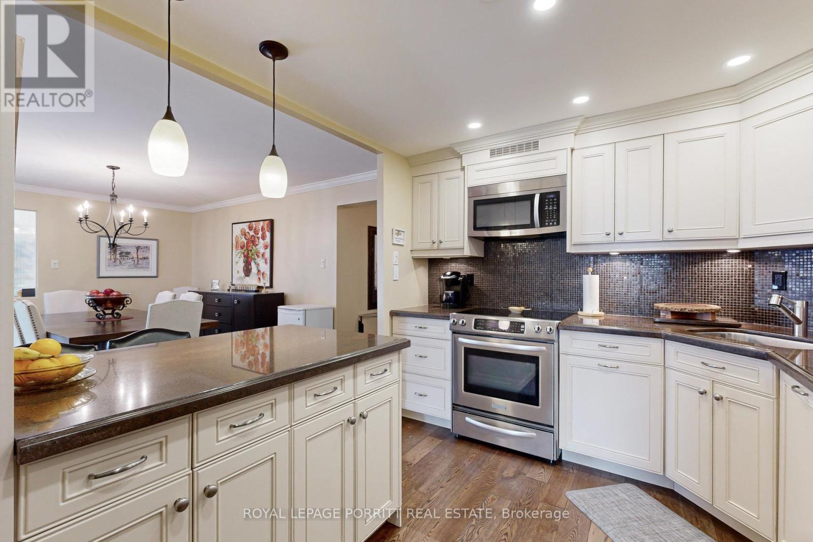 












#2005 - 1400 DIXIE ROAD

,
Mississauga,




Ontario
L5E3E1

