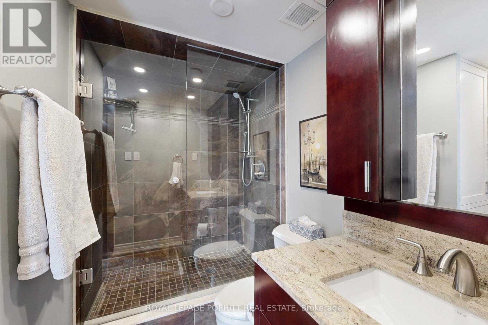 












#2005 - 1400 DIXIE ROAD

,
Mississauga,




Ontario
L5E3E1

