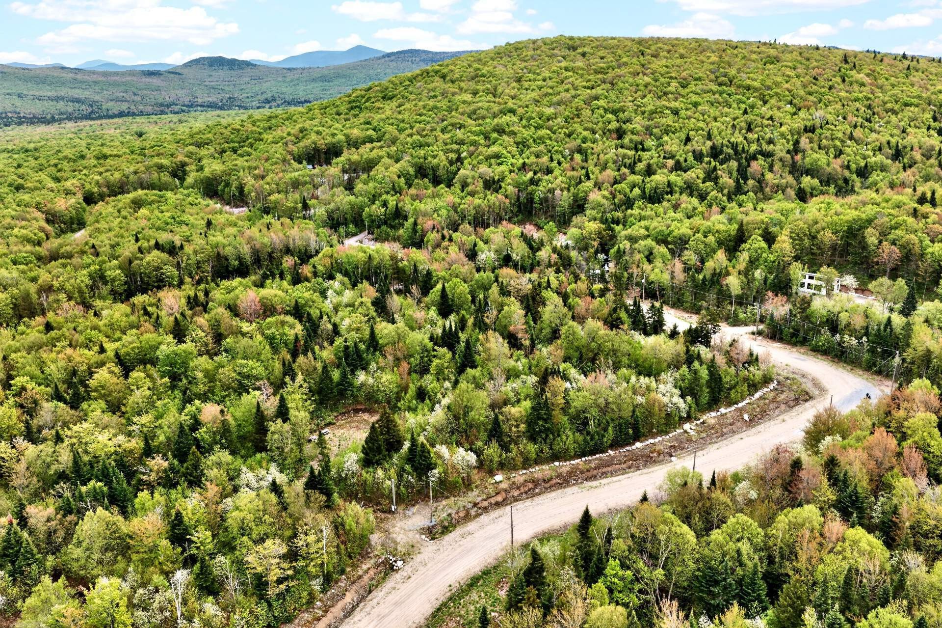 









53


Ch. du Mélèze

,
Notre-Dame-des-Bois,







QC
J0B2E0

