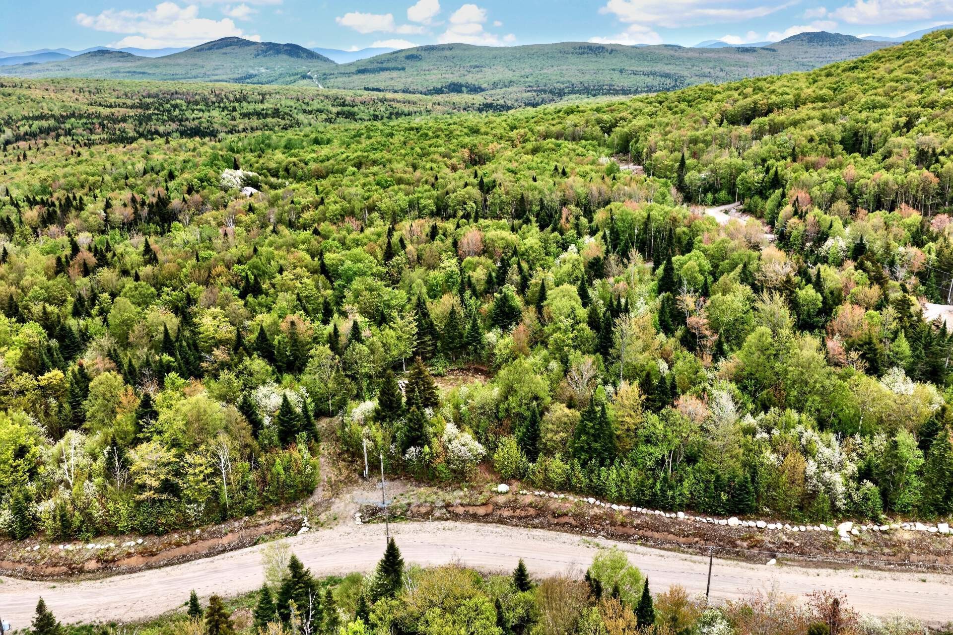 









53


Ch. du Mélèze

,
Notre-Dame-des-Bois,







QC
J0B2E0

