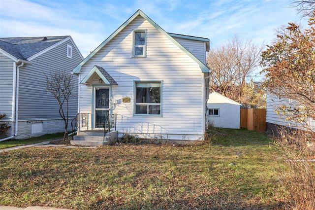 









915


Garwood

AVE,
Winnipeg,




MB
R3M 1M7

