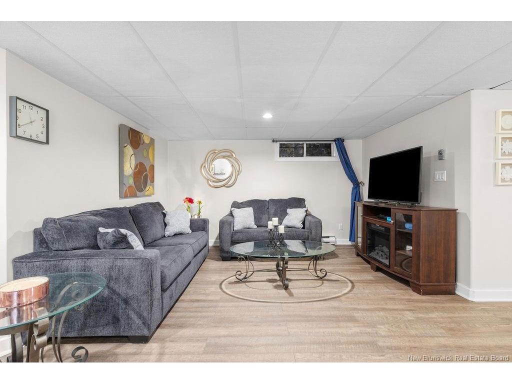 









5


Shadow Lane

,
Sillikers,




NB
E9E 2R5

