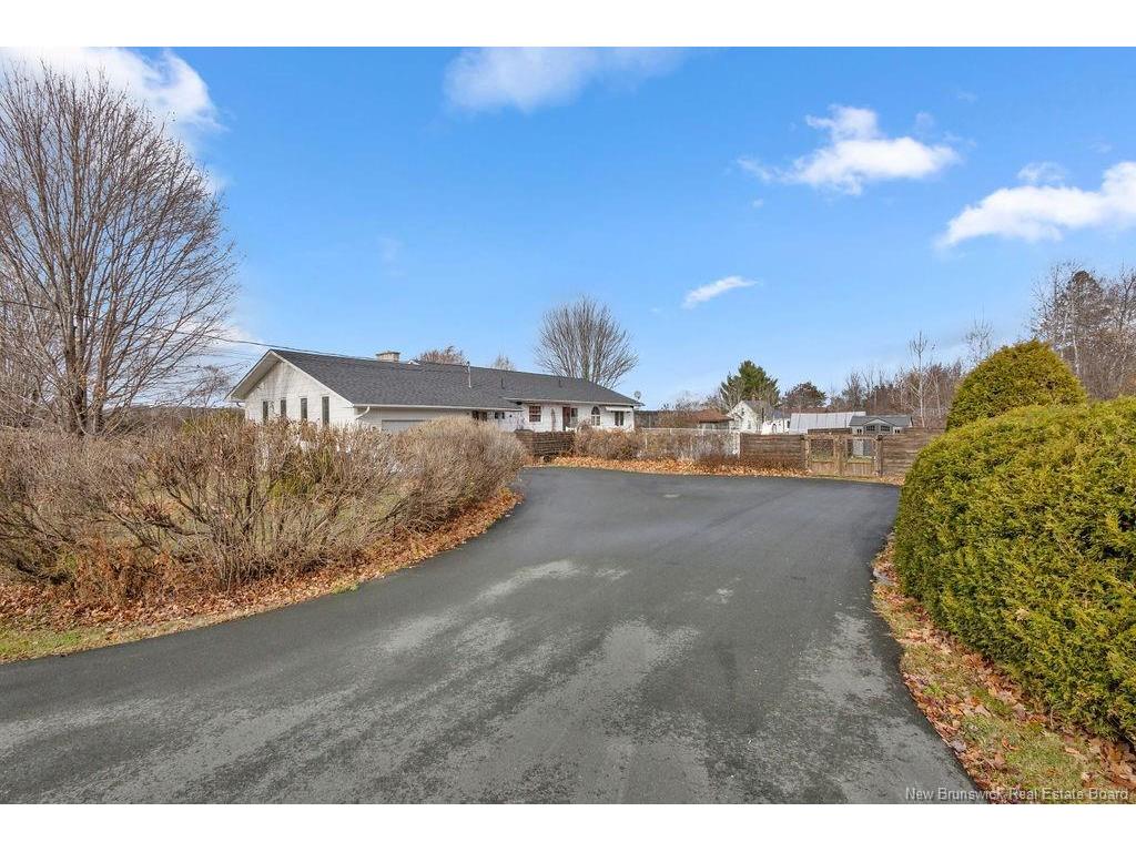 









5


Shadow Lane

,
Sillikers,




NB
E9E 2R5

