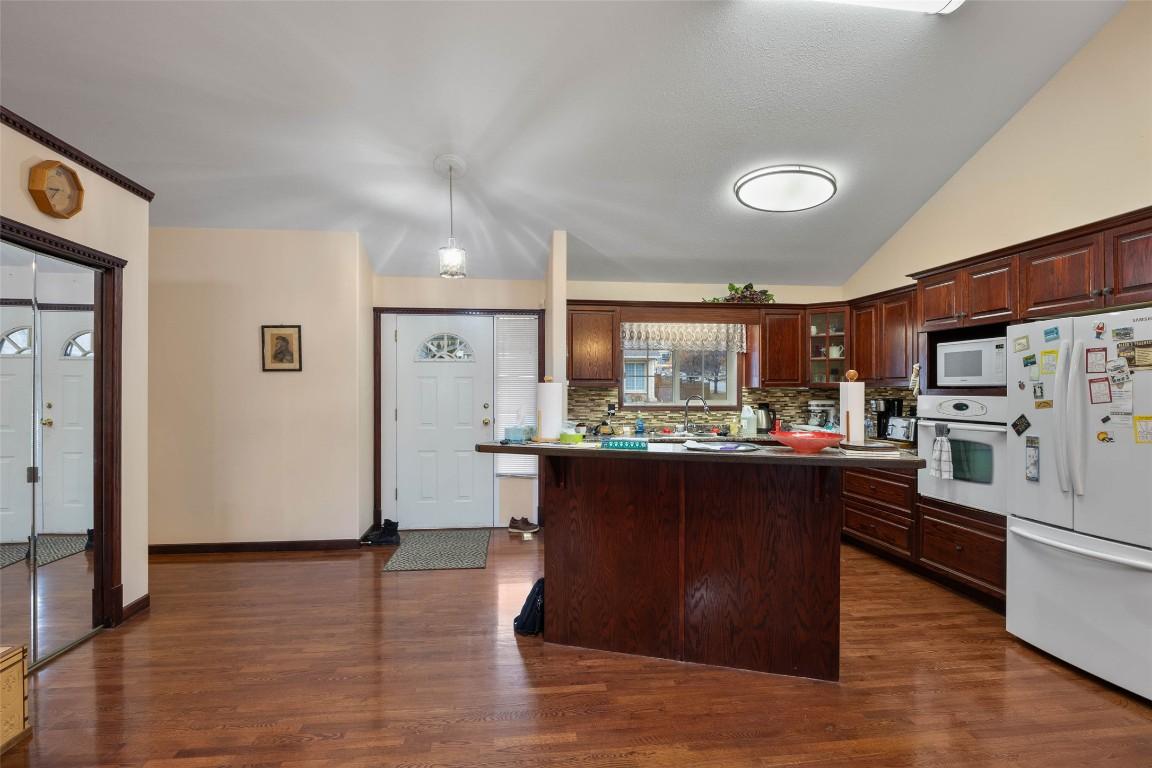 









2698


Forksdale

Court,
Merritt,




BC
V1K 1P8

