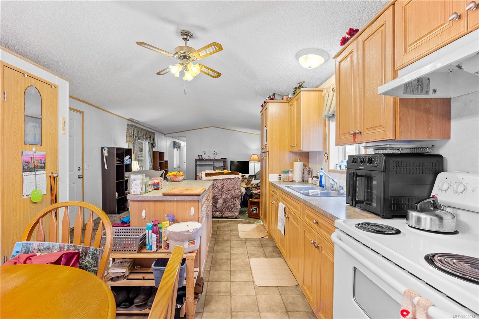 









3560


Hallberg

Rd, 54,
Cassidy,




BC
V9G 1K1

