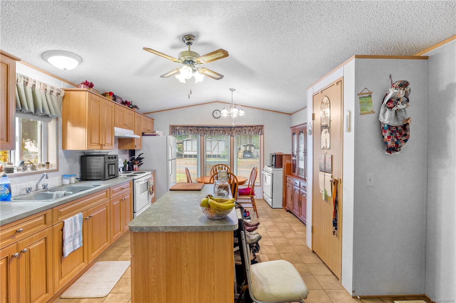 









3560


Hallberg

Rd, 54,
Cassidy,




BC
V9G 1K1

