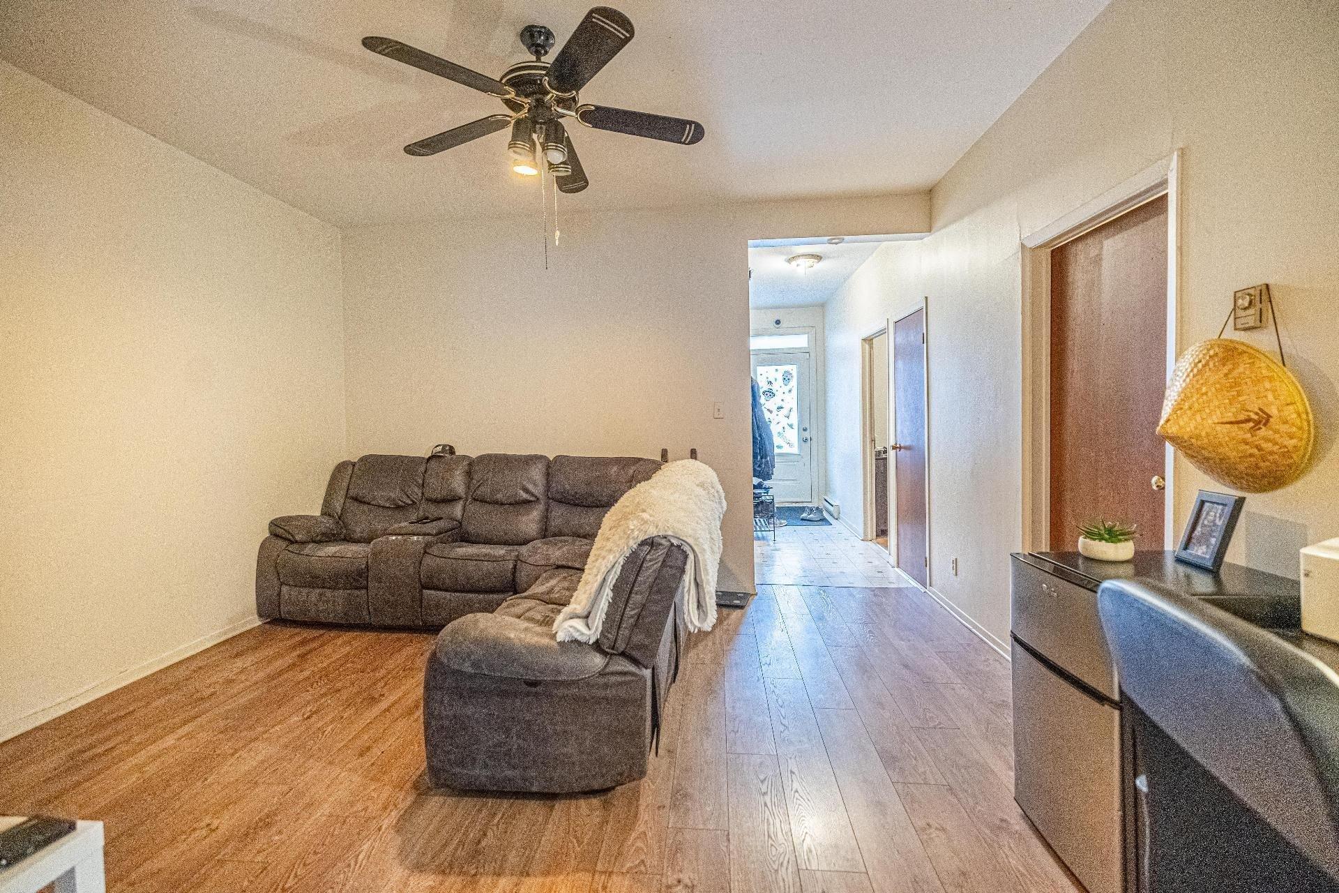 









146

 - 152


Av. St-Pierre

,
Montréal (Lachine),




QC
H8R1P2

