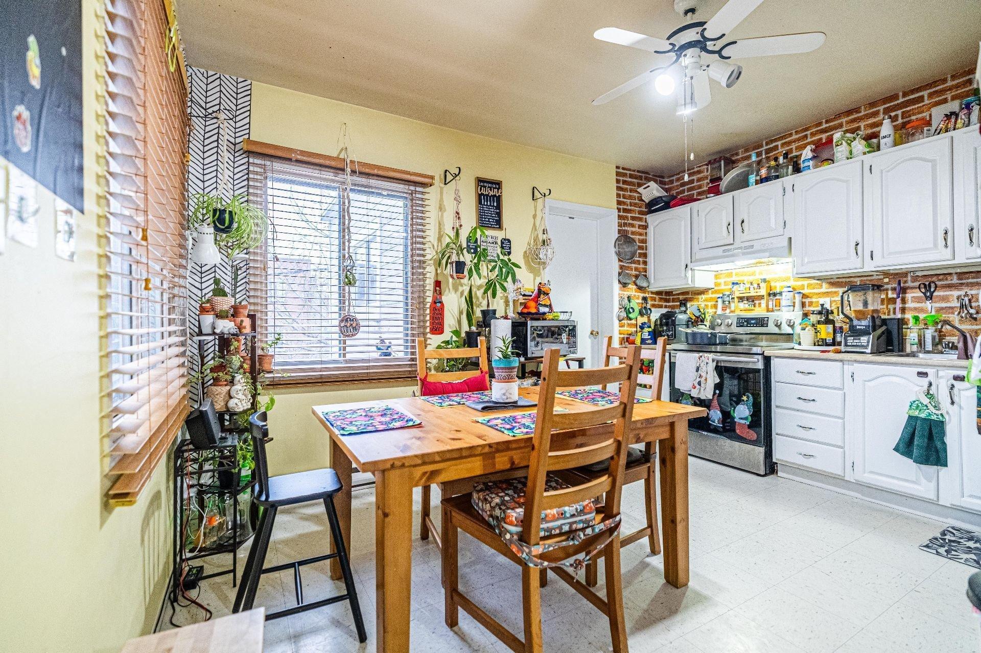 









146

 - 152


Av. St-Pierre

,
Montréal (Lachine),




QC
H8R1P2

