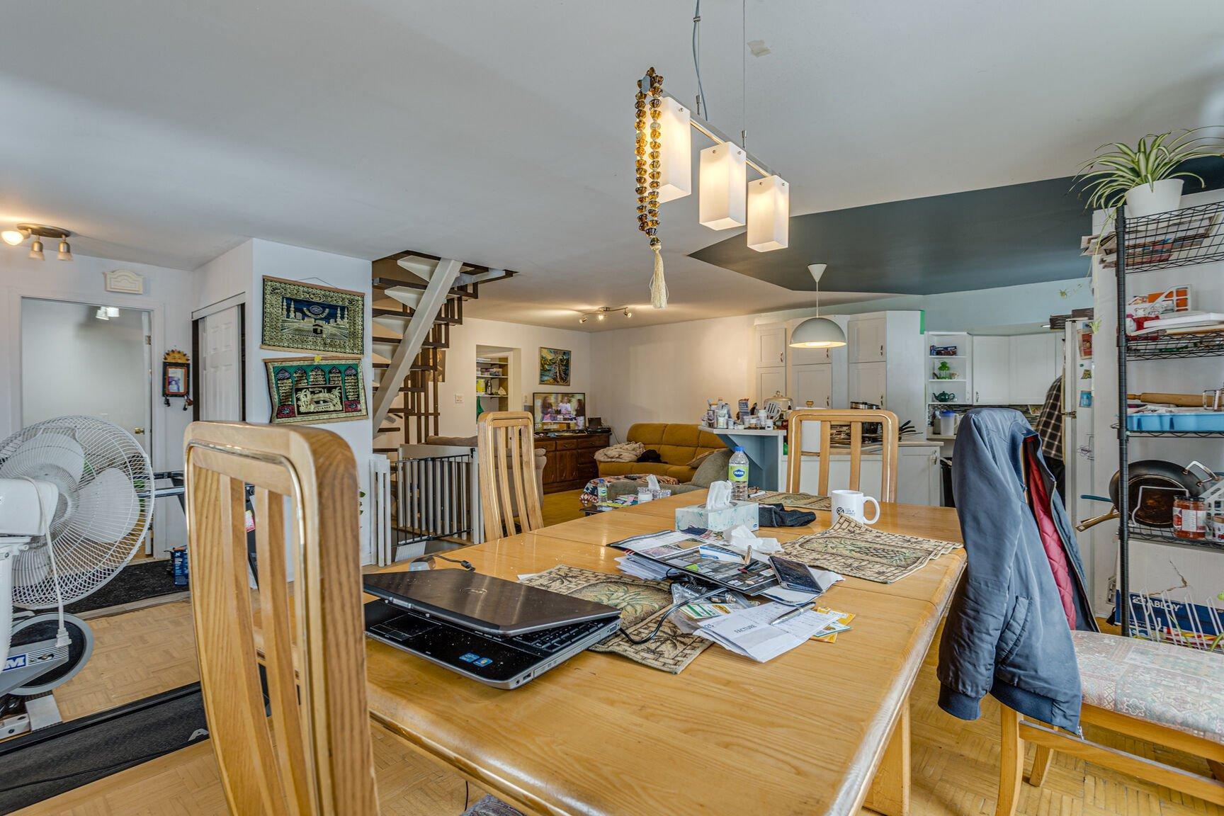 









53


61e Avenue

,
Saint-Eustache,




QC
J7P3M9

