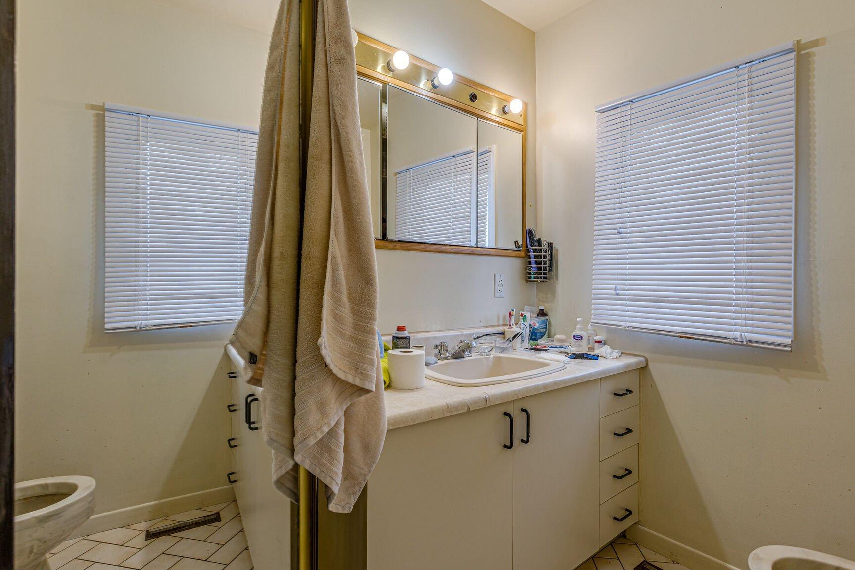 









53


61e Avenue

,
Saint-Eustache,




QC
J7P3M9

