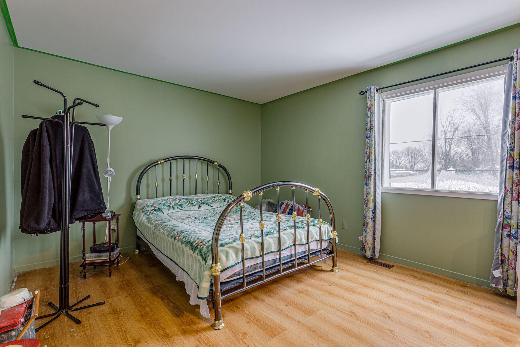 









53


61e Avenue

,
Saint-Eustache,




QC
J7P3M9

