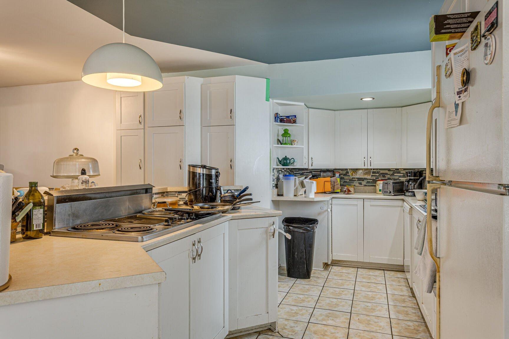 









53


61e Avenue

,
Saint-Eustache,




QC
J7P3M9

