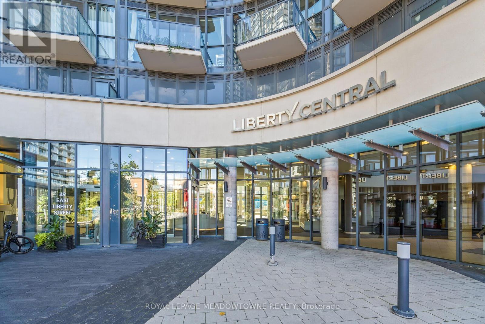 












510 - 51 EAST LIBERTY STREET

,
Toronto,




Ontario
M6K3P8

