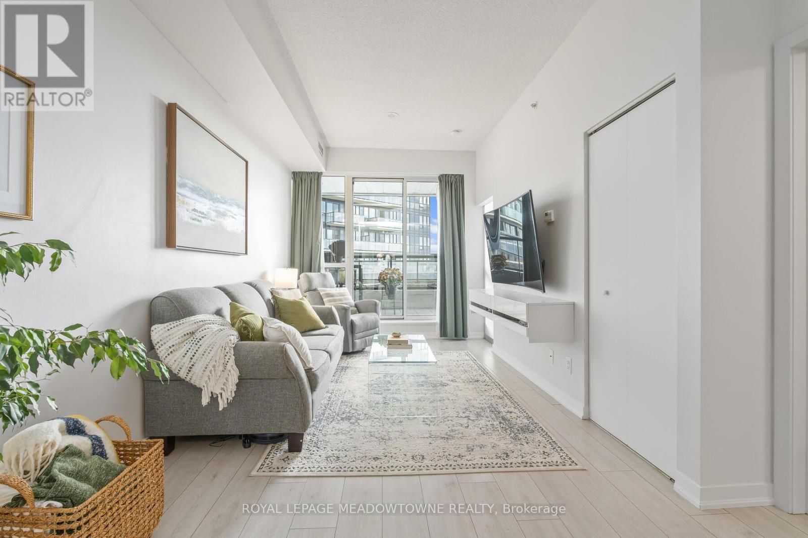 












510 - 51 EAST LIBERTY STREET

,
Toronto,




Ontario
M6K3P8

