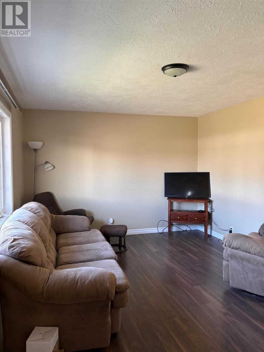 












57 Roman AVE

,
Elliot Lake,




Ontario
P5A1R8

