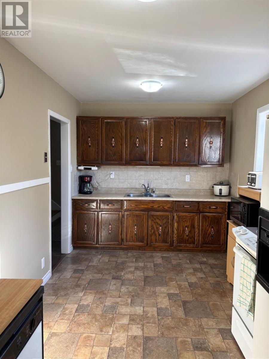 












57 Roman AVE

,
Elliot Lake,




Ontario
P5A1R8

