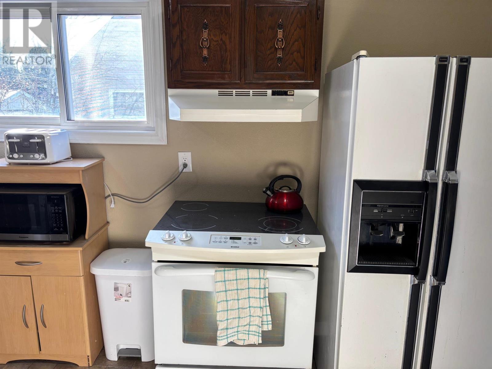 












57 Roman AVE

,
Elliot Lake,




Ontario
P5A1R8

