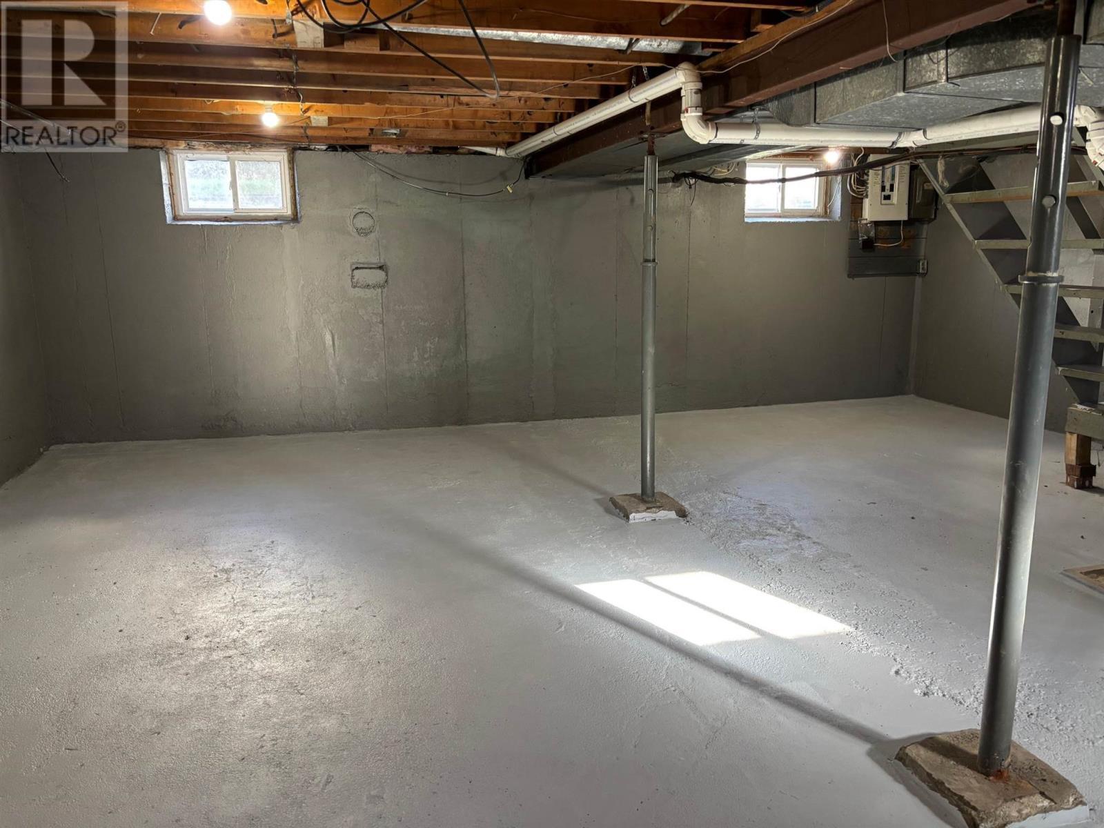 












57 Roman AVE

,
Elliot Lake,




Ontario
P5A1R8

