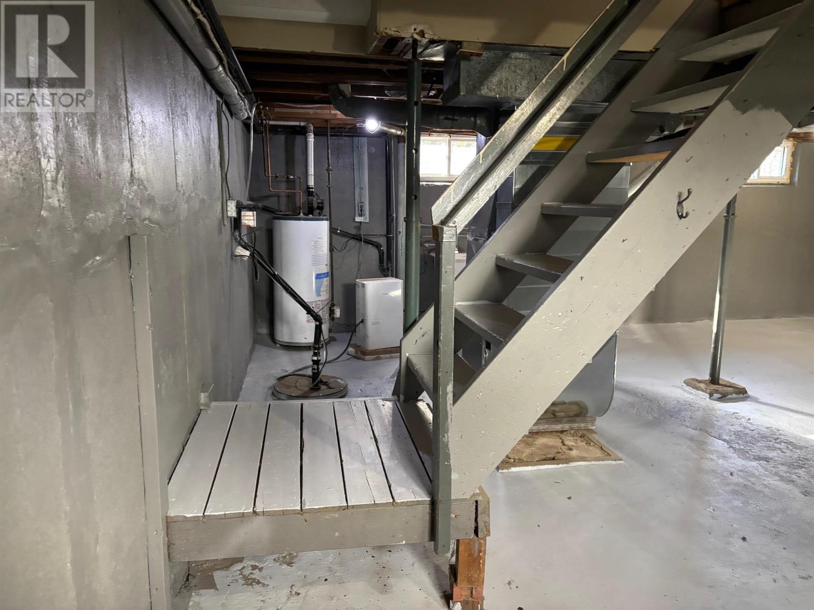 












57 Roman AVE

,
Elliot Lake,




Ontario
P5A1R8

