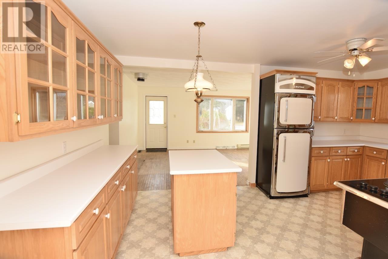 












3 Eastman RD

,
Blind River,




Ontario
P0R1B0

