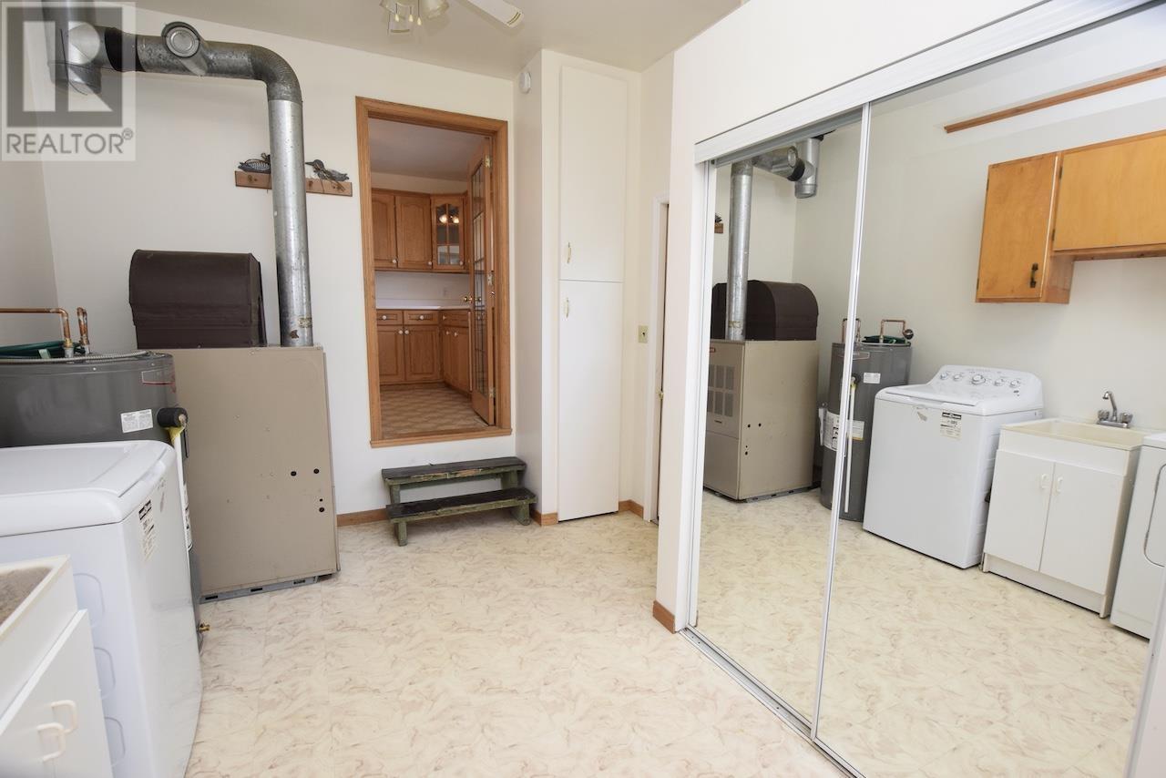 












3 Eastman RD

,
Blind River,




Ontario
P0R1B0

