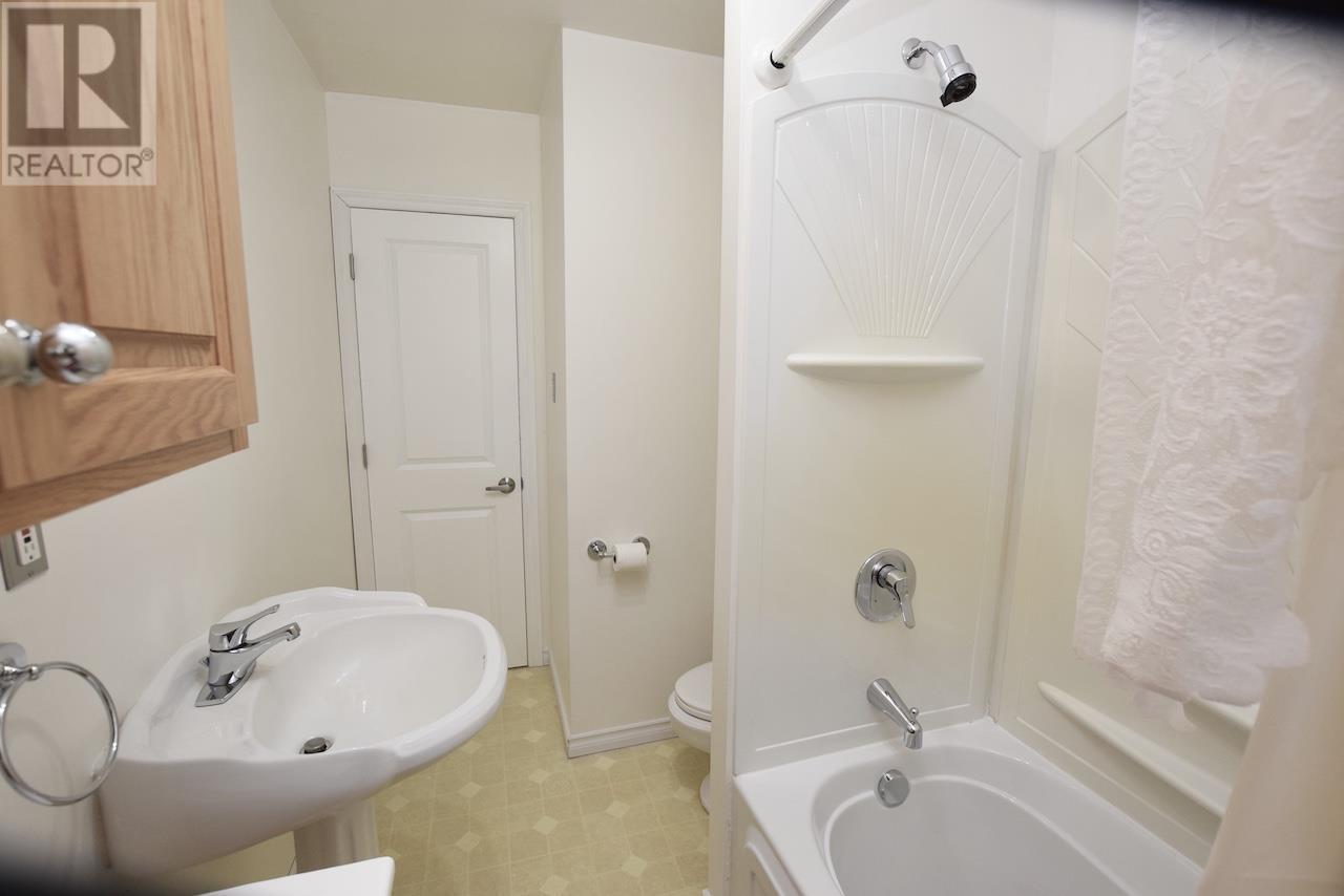 












3 Eastman RD

,
Blind River,




Ontario
P0R1B0

