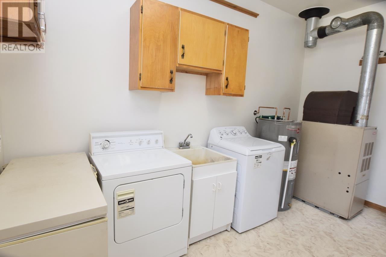 












3 Eastman RD

,
Blind River,




Ontario
P0R1B0

