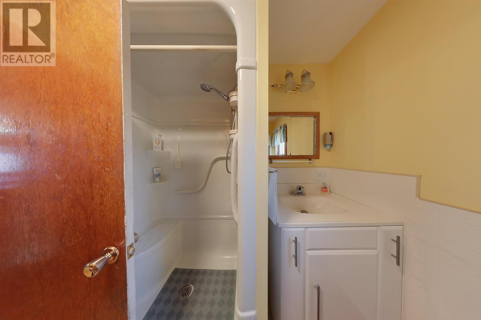 












11 John ST

,
Iron Bridge,




Ontario
P0R1H0

