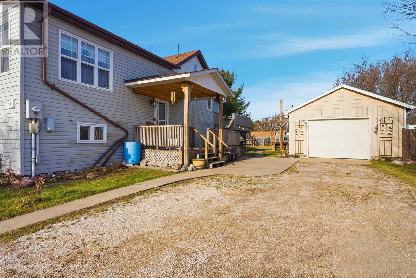 












11 John ST

,
Iron Bridge,




Ontario
P0R1H0

