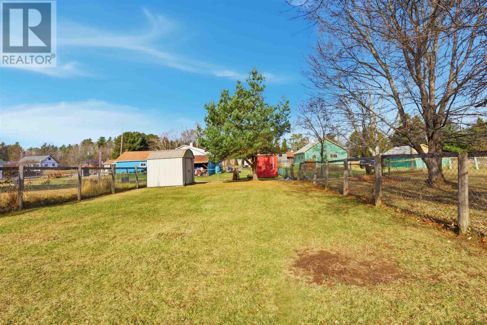 












11 John ST

,
Iron Bridge,




Ontario
P0R1H0

