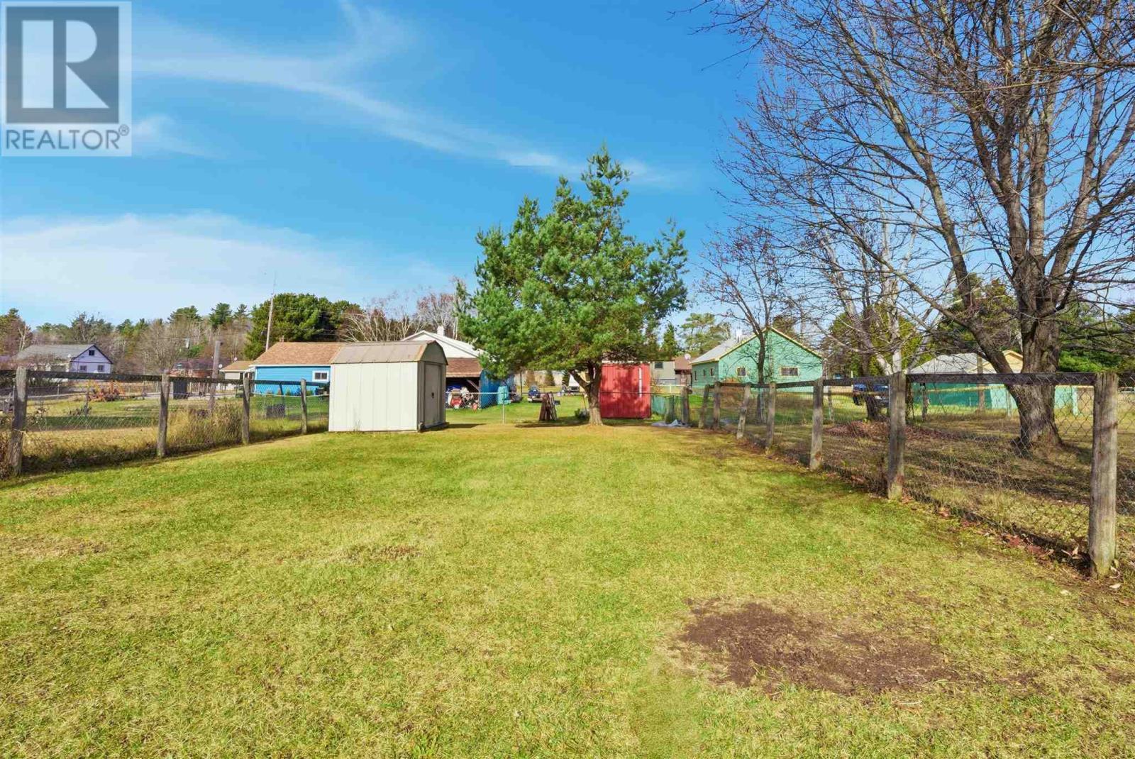 












11 John ST

,
Iron Bridge,




Ontario
P0R1H0

