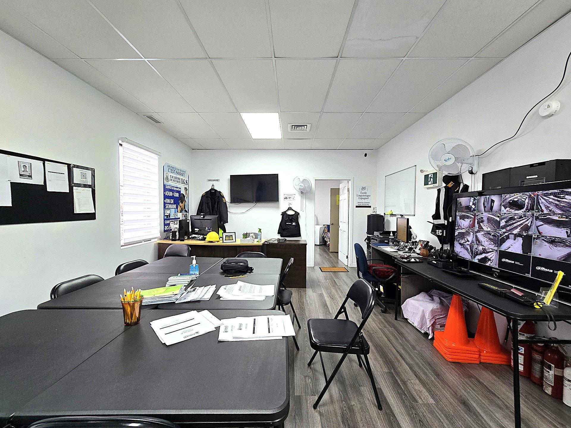 









5785


Boul. des Laurentides

, 206,
Laval (Auteuil),




QC
H7K2K5

