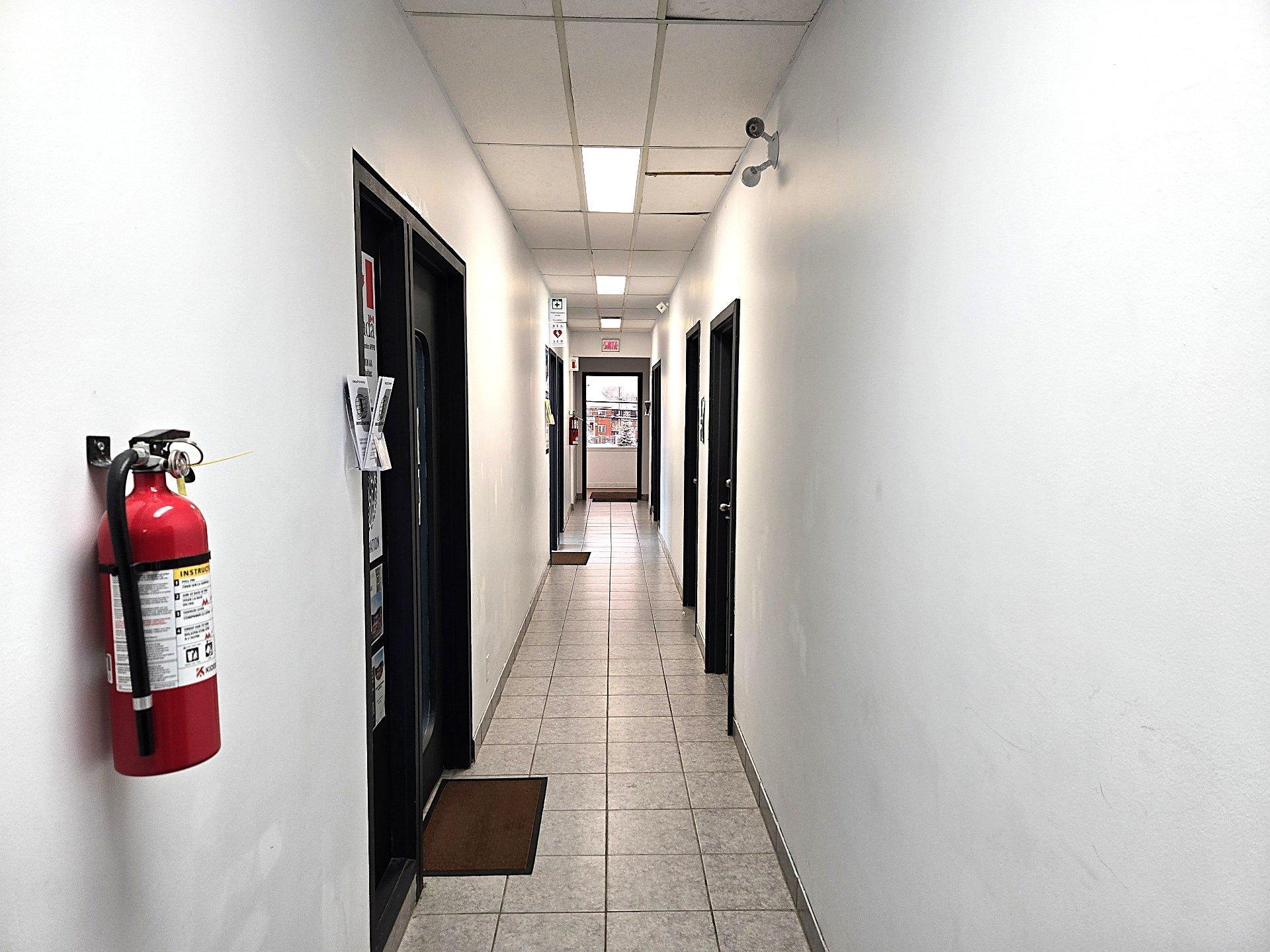 









5785


Boul. des Laurentides

, 202-206,
Laval (Auteuil),




QC
H7K2K5

