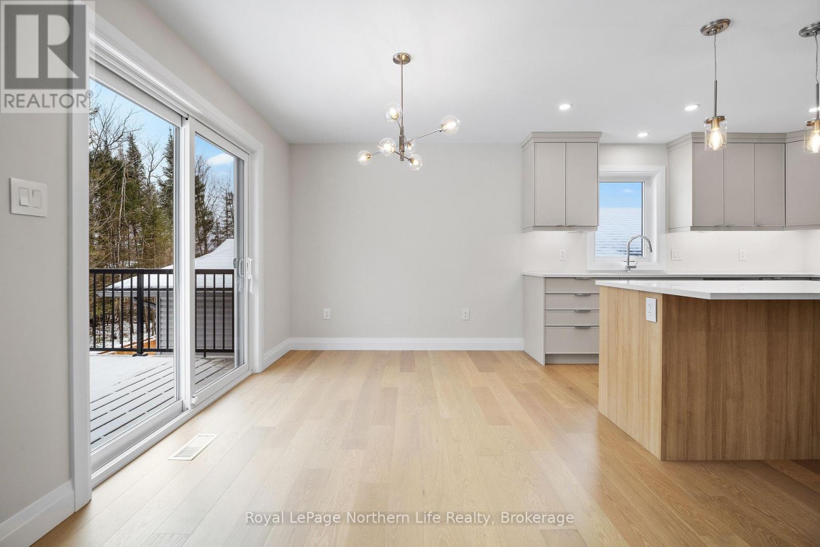 












134 ANDREW AVENUE

,
North Bay (Airport),




Ontario
P1B0G8

