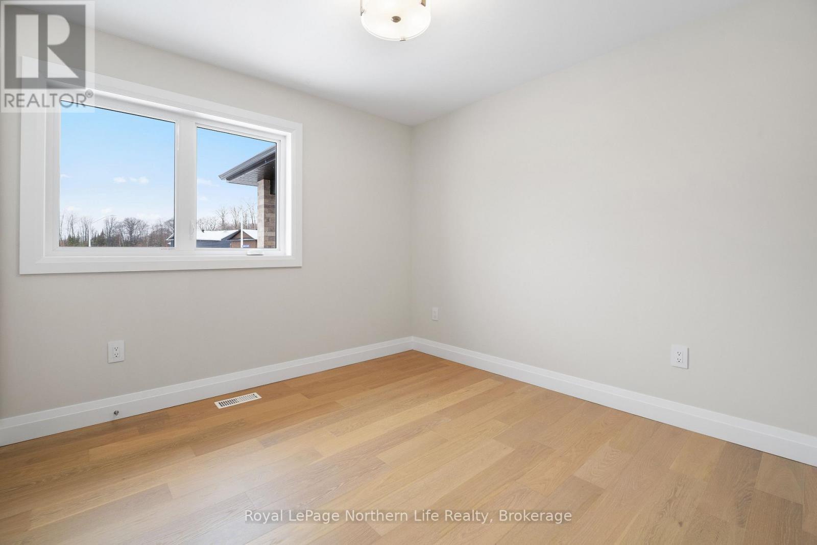 












134 ANDREW AVENUE

,
North Bay (Airport),




Ontario
P1B0G8

