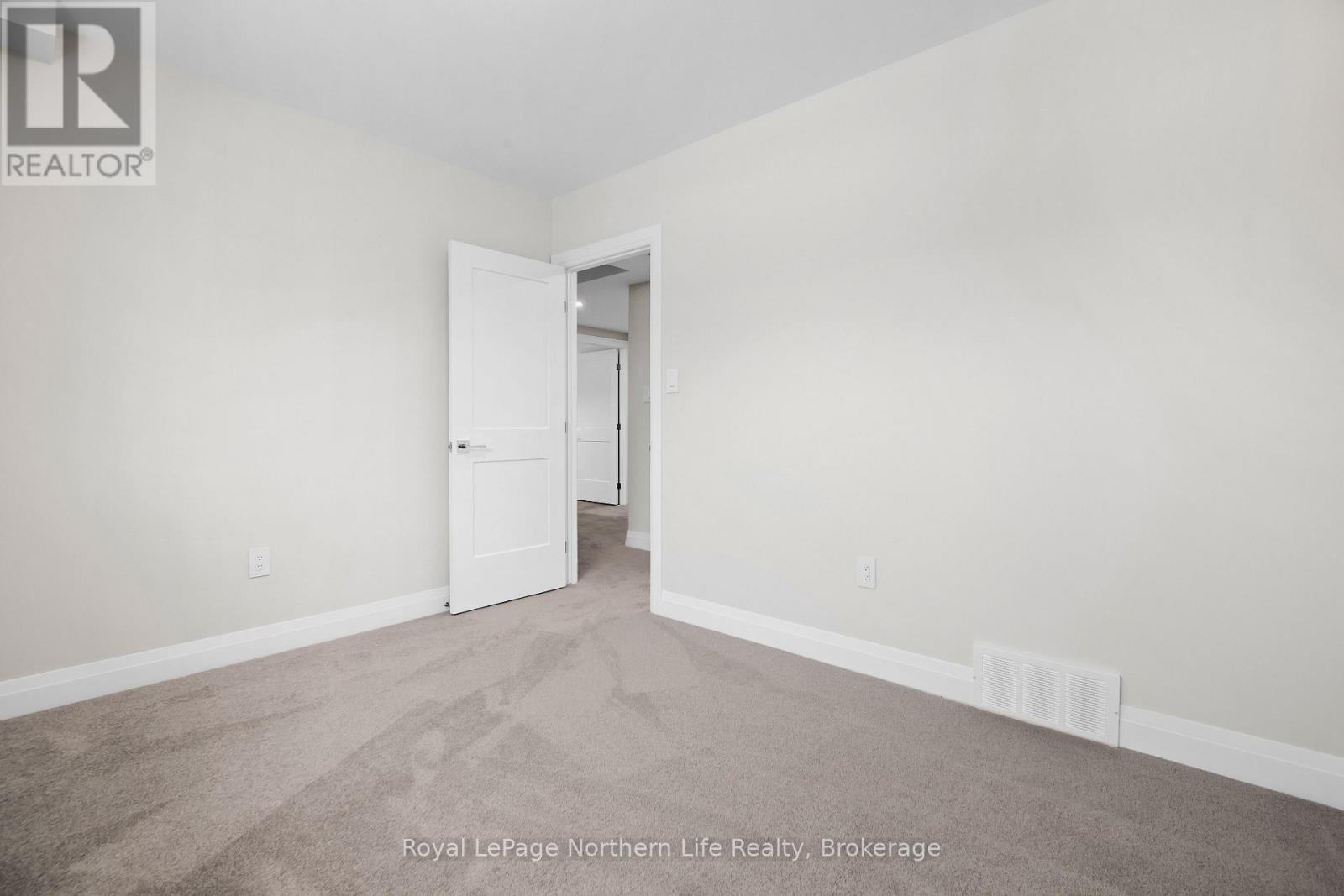 












134 ANDREW AVENUE

,
North Bay (Airport),




Ontario
P1B0G8

