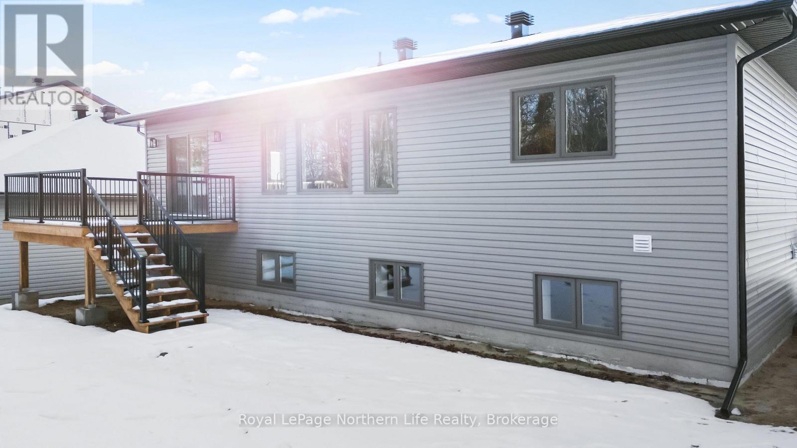 












134 ANDREW AVENUE

,
North Bay (Airport),




Ontario
P1B0G8

