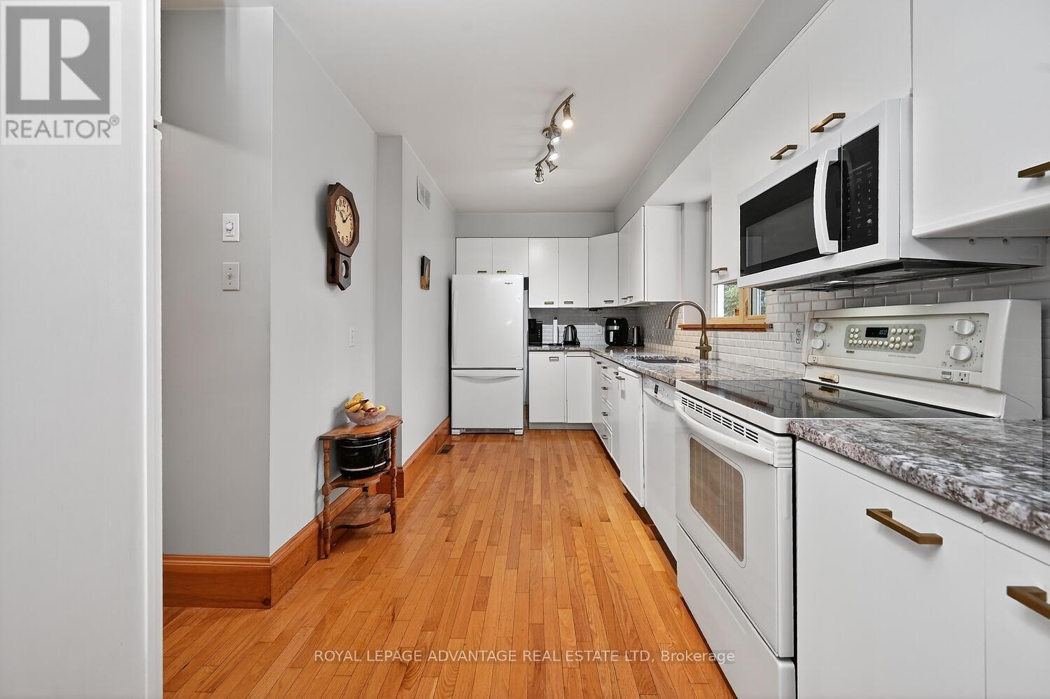 












75 POONAMALIE ROAD

,
Rideau Lakes,




Ontario
K7A5B8

