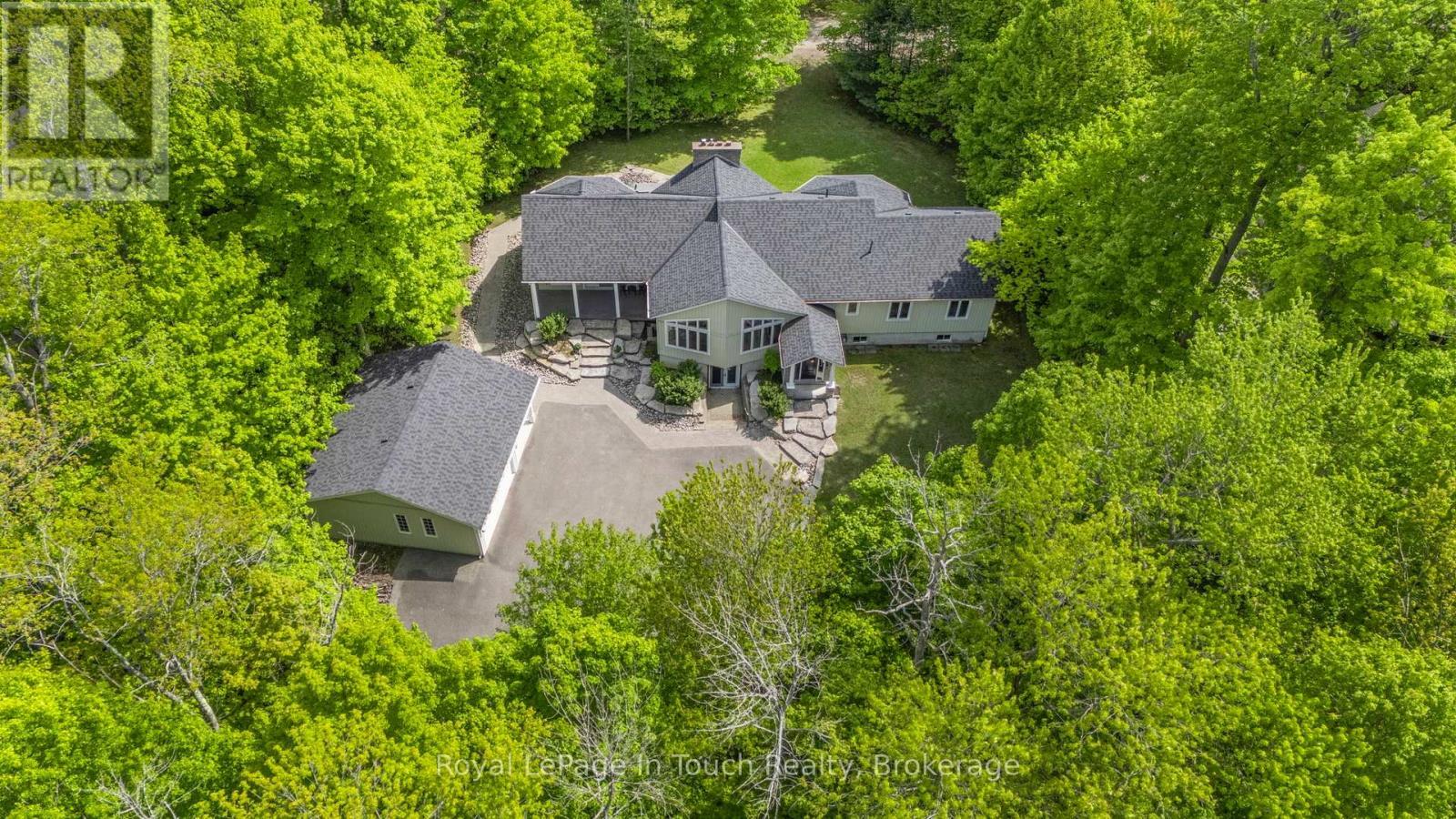 












726 PENNORTH DRIVE

,
Tiny,




Ontario
L0L2J0

