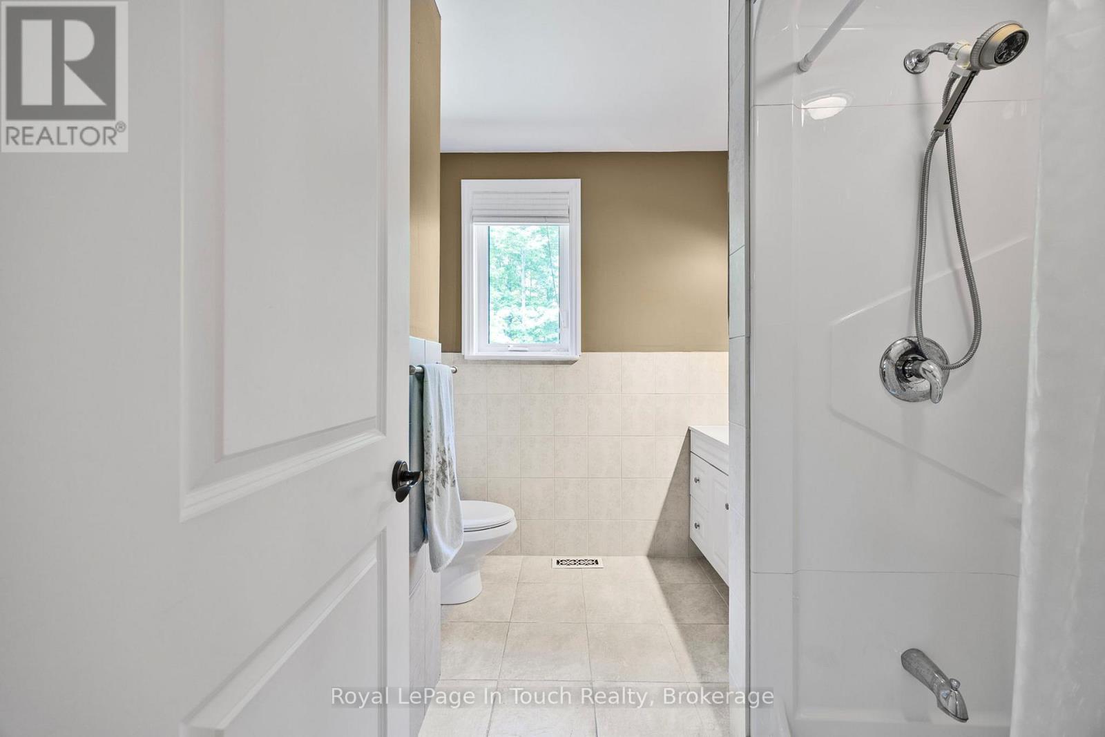 












726 PENNORTH DRIVE

,
Tiny,




Ontario
L0L2J0

