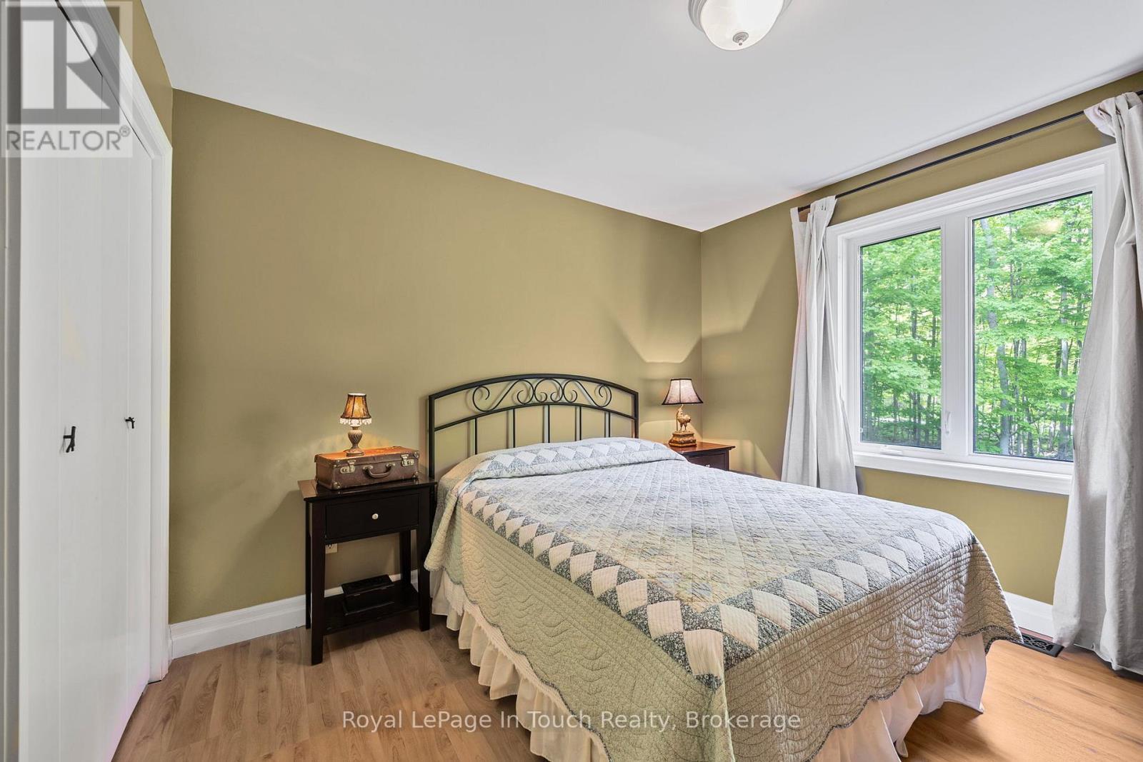 












726 PENNORTH DRIVE

,
Tiny,




Ontario
L0L2J0

