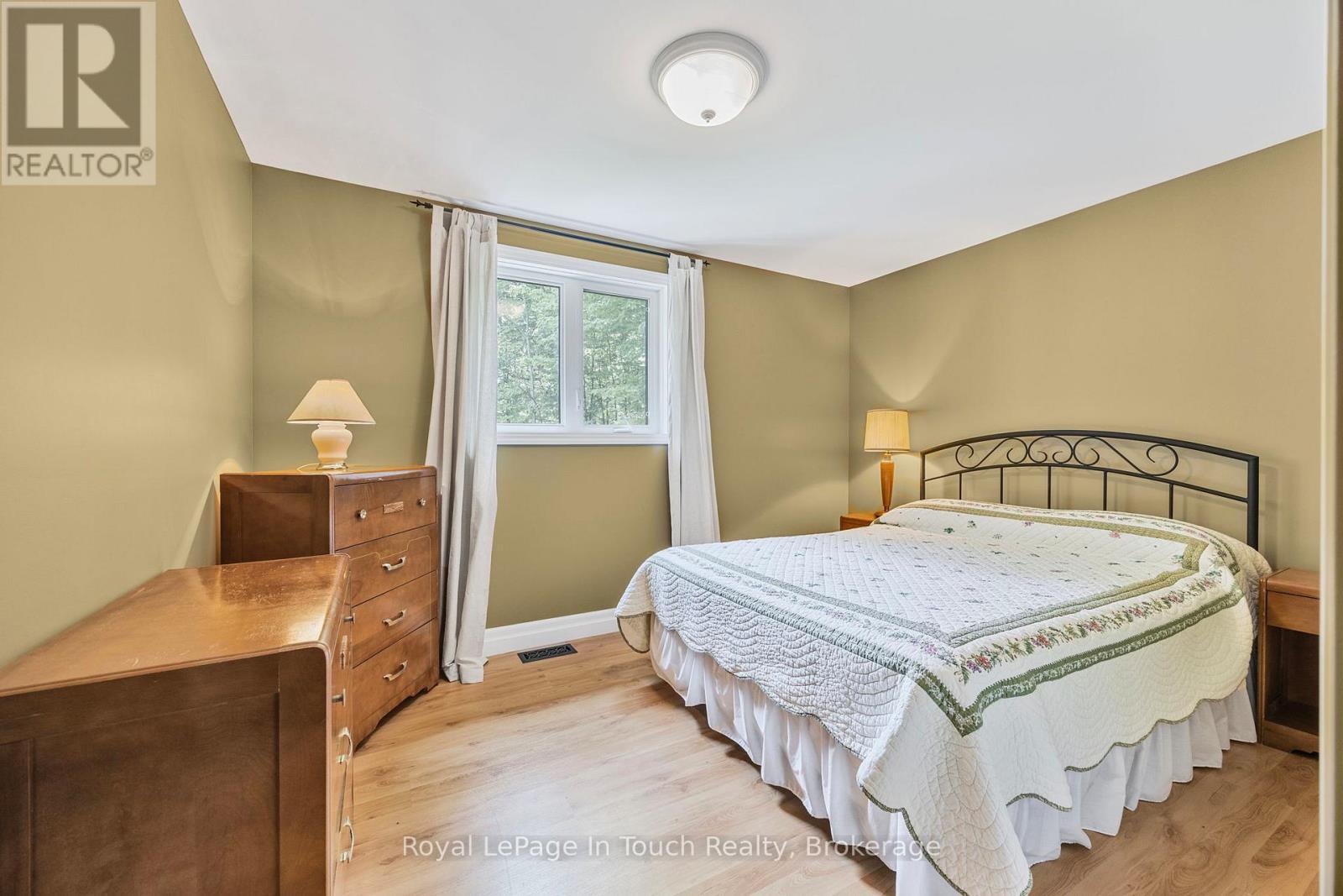 












726 PENNORTH DRIVE

,
Tiny,




Ontario
L0L2J0

