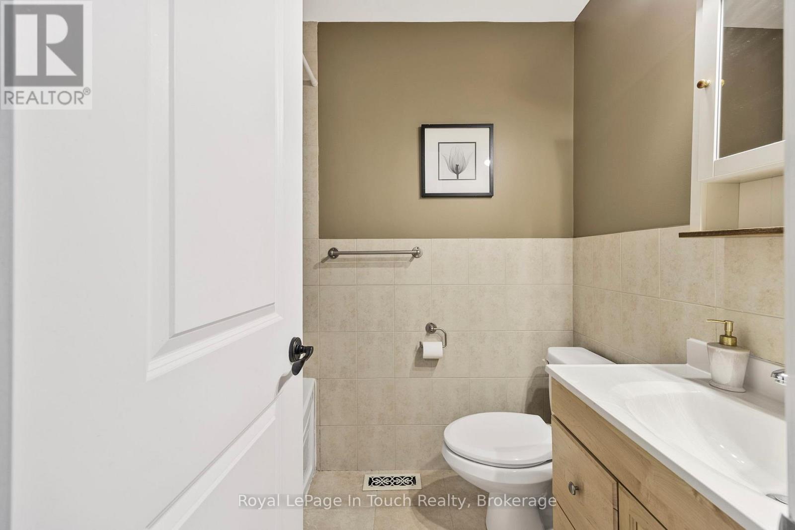 












726 PENNORTH DRIVE

,
Tiny,




Ontario
L0L2J0

