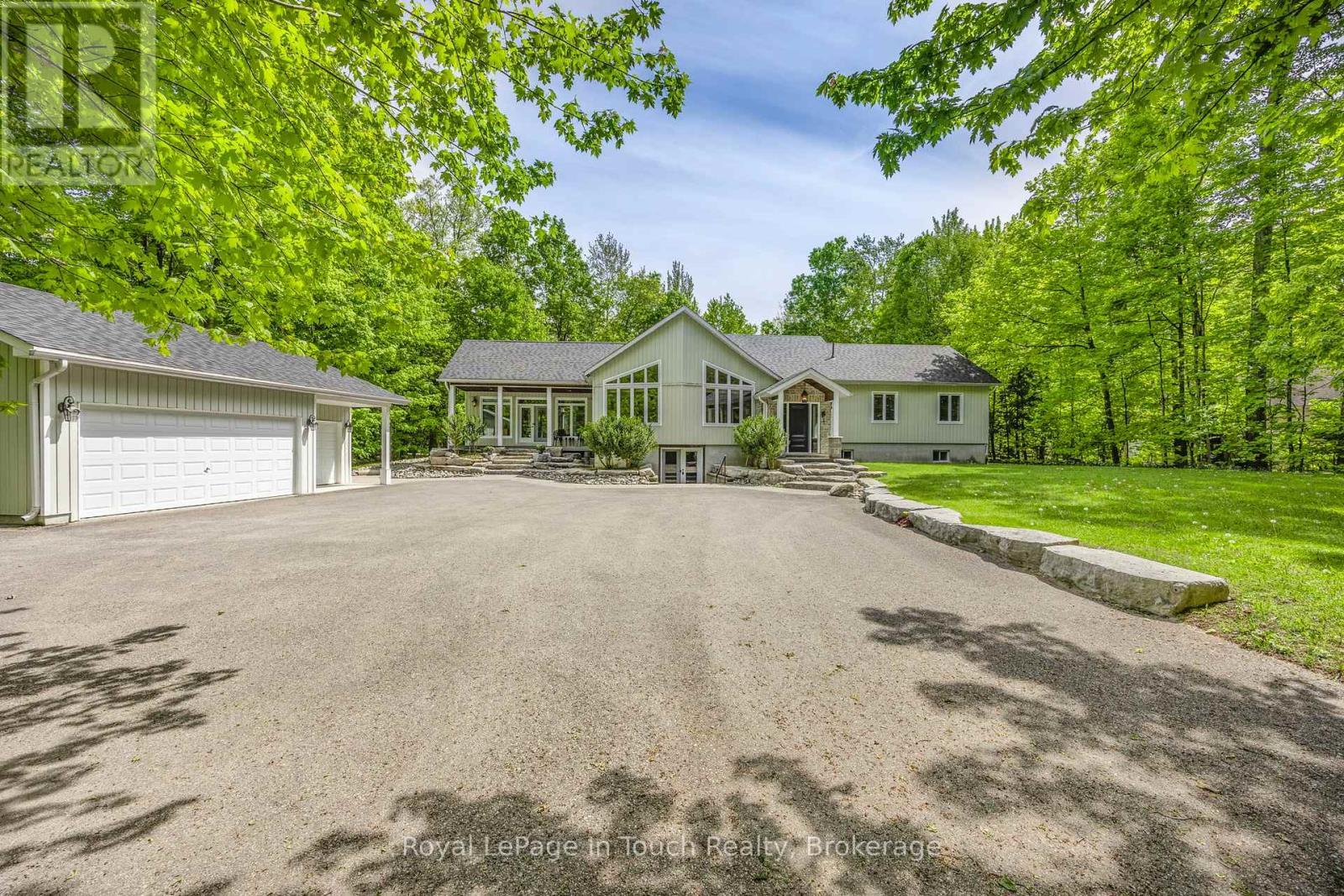 












726 PENNORTH DRIVE

,
Tiny,




Ontario
L0L2J0

