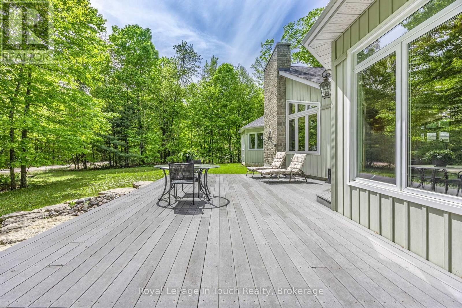 












726 PENNORTH DRIVE

,
Tiny,




Ontario
L0L2J0

