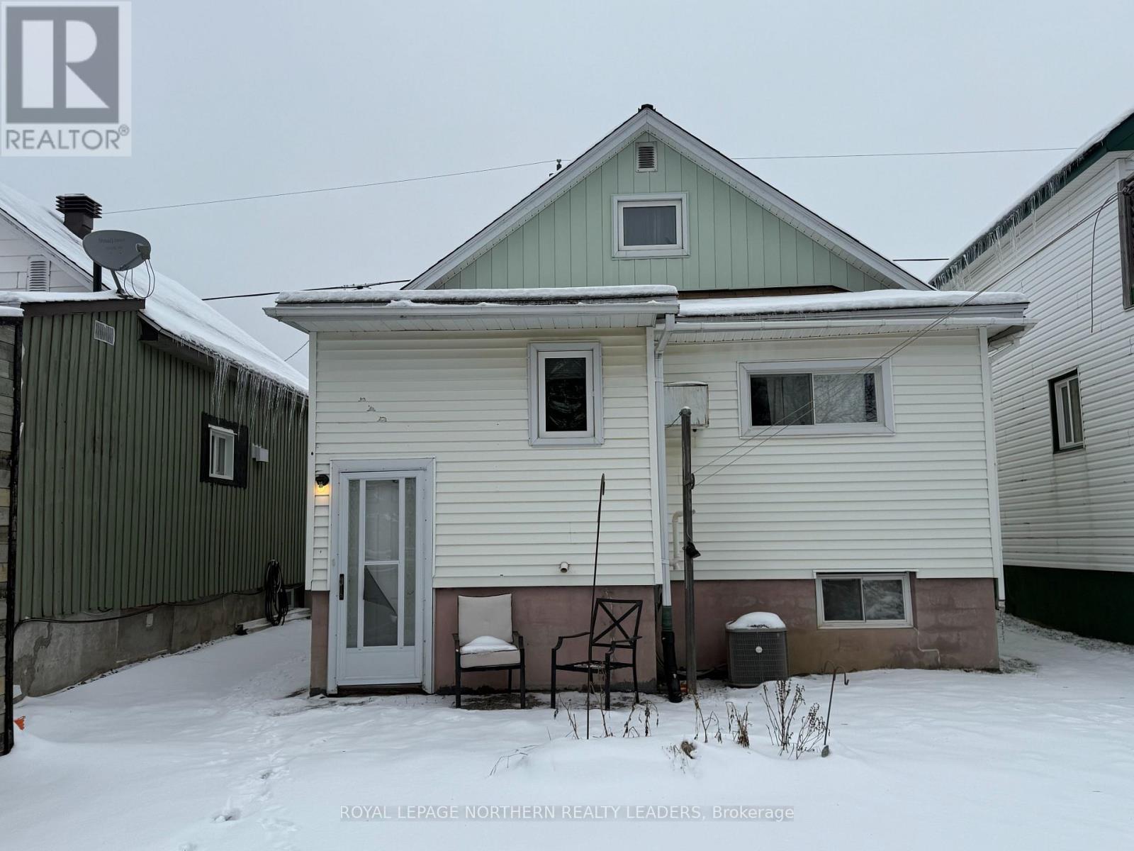 












429 MACLEAN DRIVE

,
Timmins (TM - TNW - Algonquin to Jubilee),




Ontario
P4N4W7

