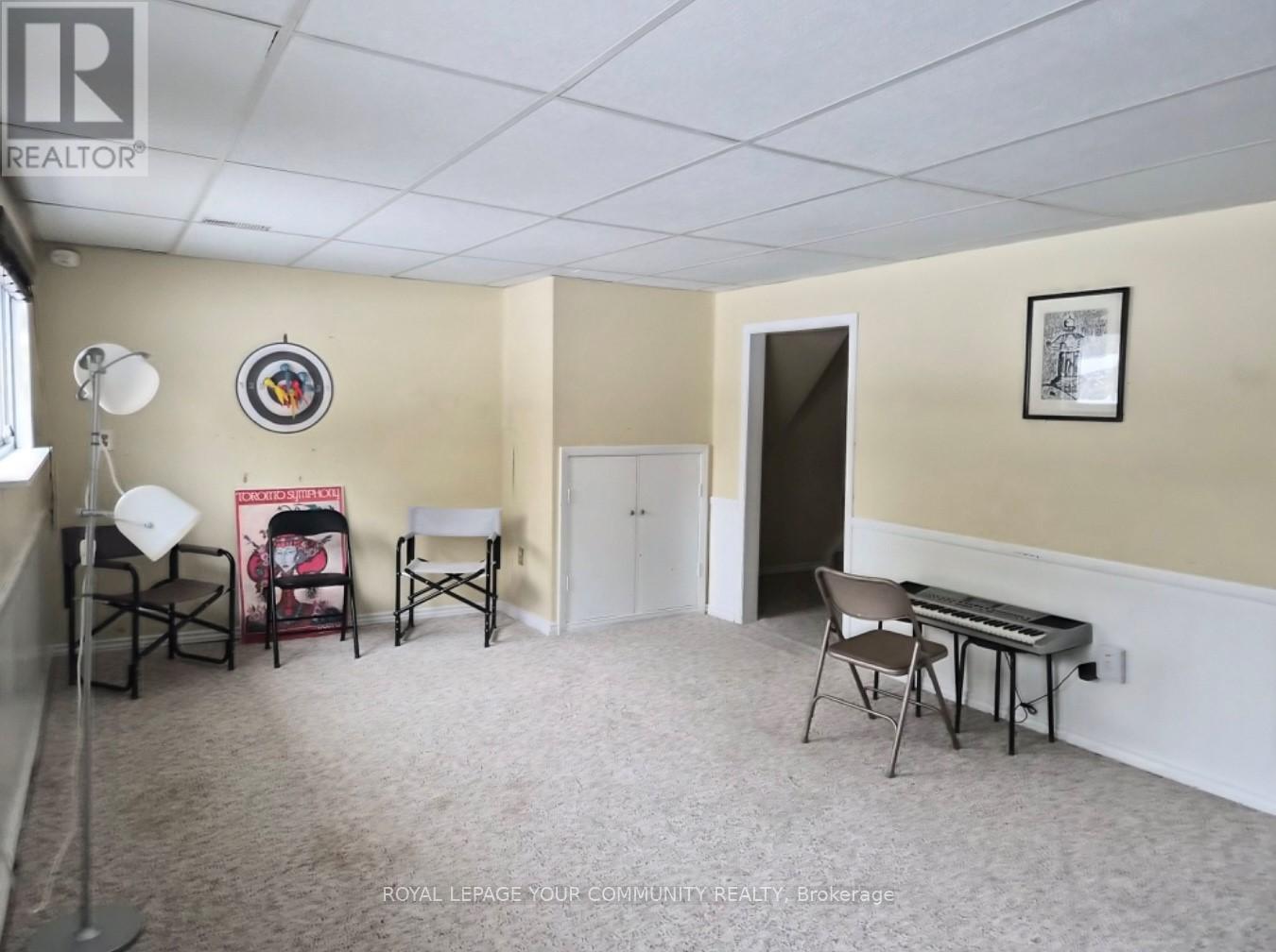 












557 GLEN MANOR BOULEVARD

,
Waterloo,




Ontario
N2L4T7

