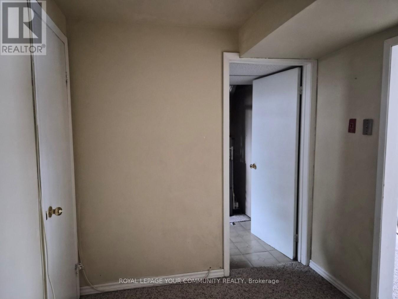 












557 GLEN MANOR BOULEVARD

,
Waterloo,




Ontario
N2L4T7

